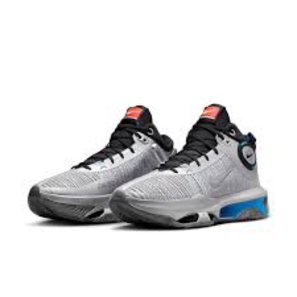 Nike Athletic Shoes - Silver and Black
